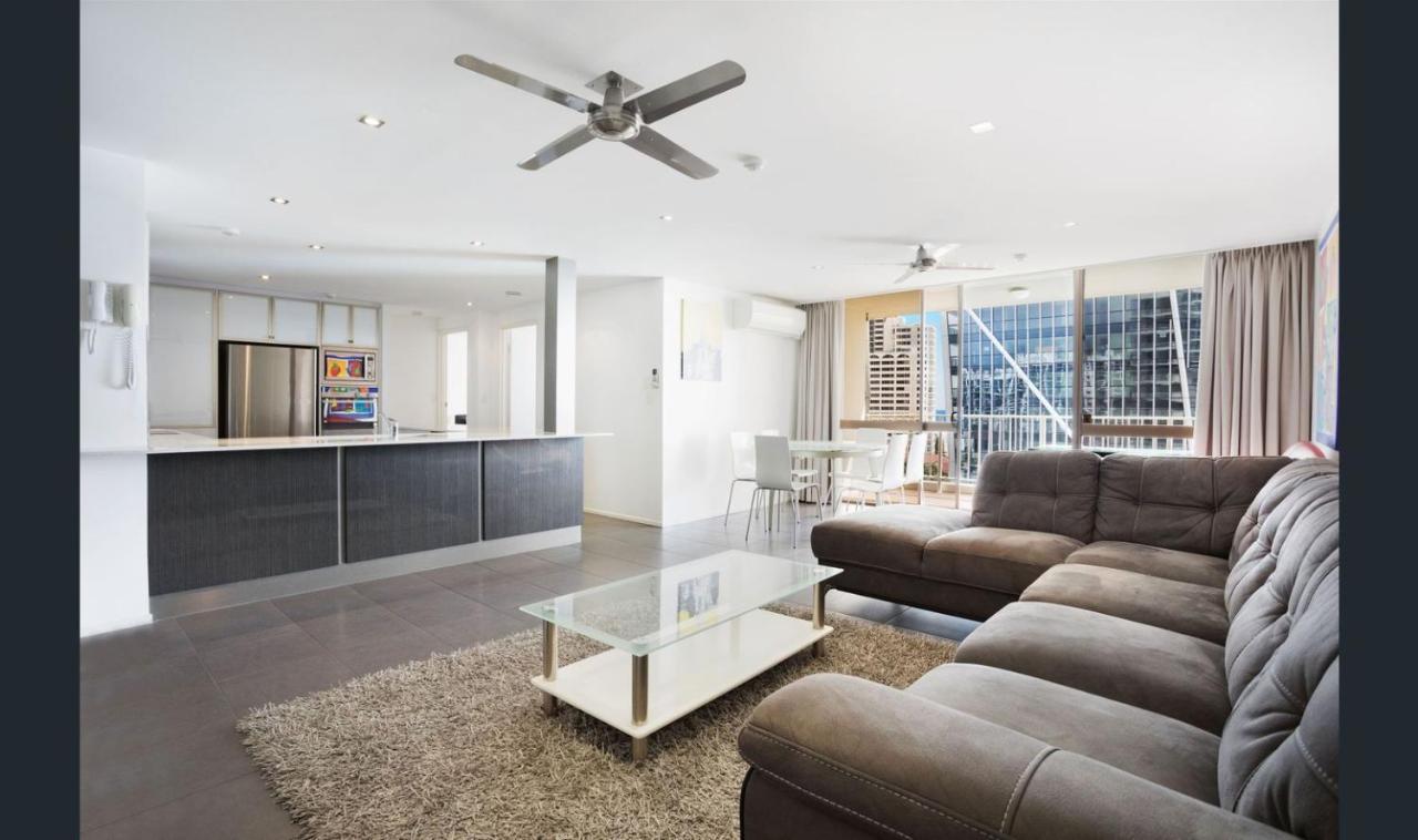 Breakers North Absolute Beachfront Apartments - Official Gold Coast Kültér fotó
