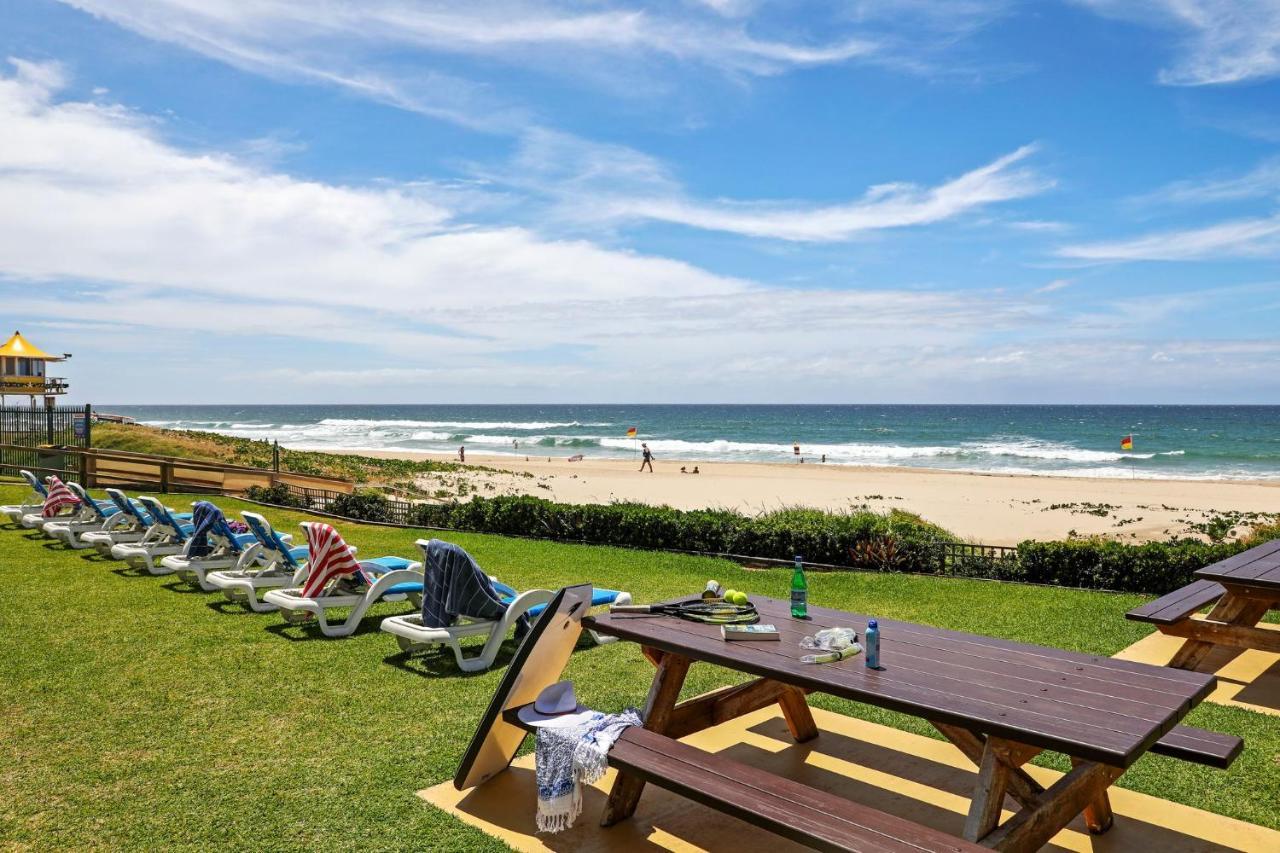 Breakers North Absolute Beachfront Apartments - Official Gold Coast Kültér fotó
