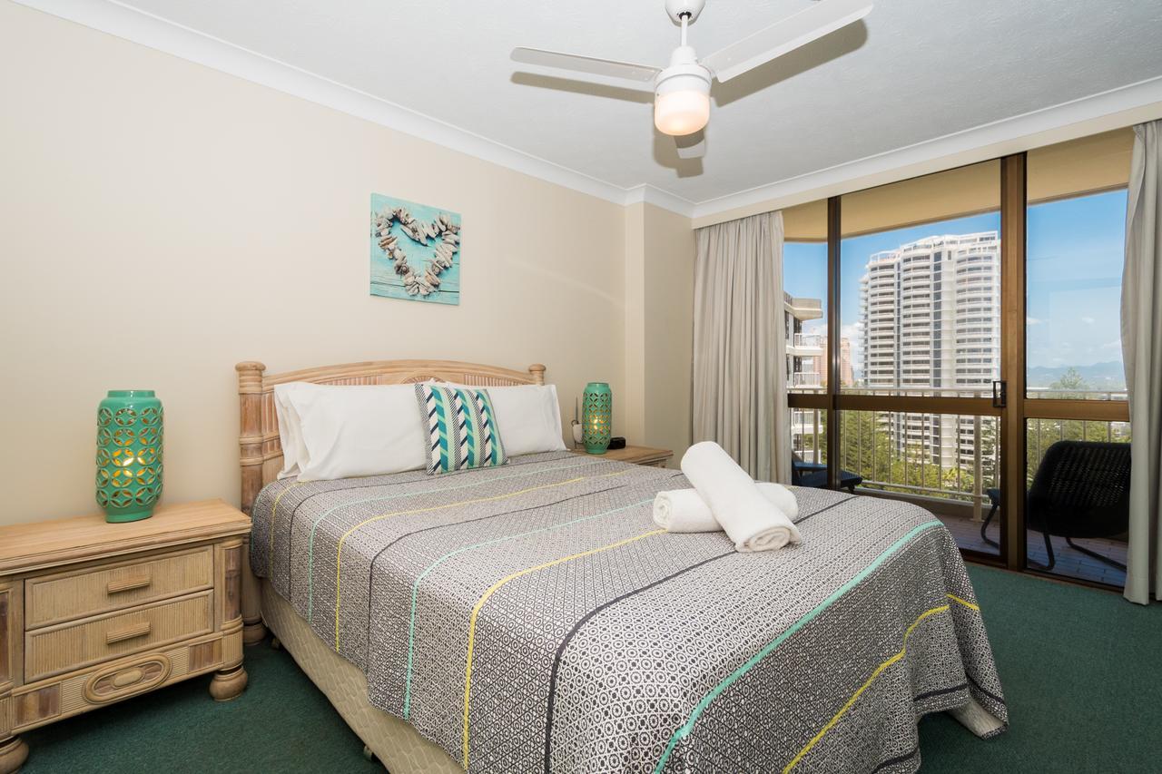 Breakers North Absolute Beachfront Apartments - Official Gold Coast Kültér fotó
